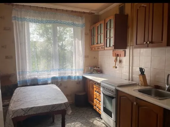 Продаётся 3-х комн. кв-ра г.Донецк, ул.Политбойцов Донецк