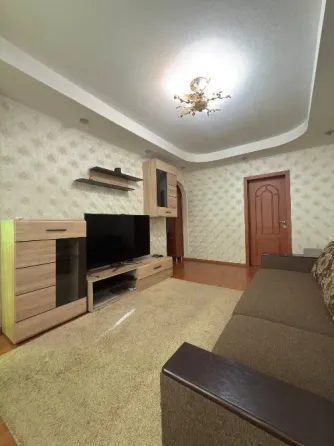 продажа, 2к на шахтостроителей, район. доб Донецк