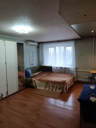 Продам 1км студию центр пр.мира тц пир Донецк
