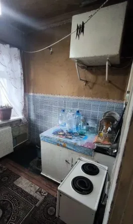 Продажа 2 квартиры Макеевка, п.Красная звезда ор-р 95 школа 1,5 млн.руб. Макеевка