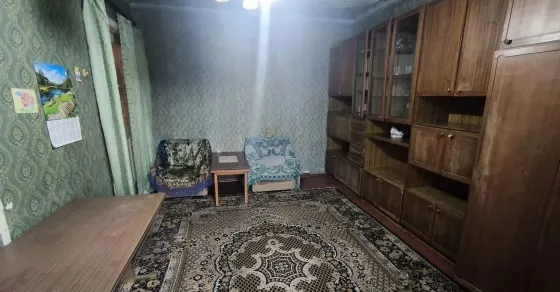 Продажа 2 квартиры Макеевка, п.Красная звезда ор-р 95 школа 1,5 млн.руб. Макеевка