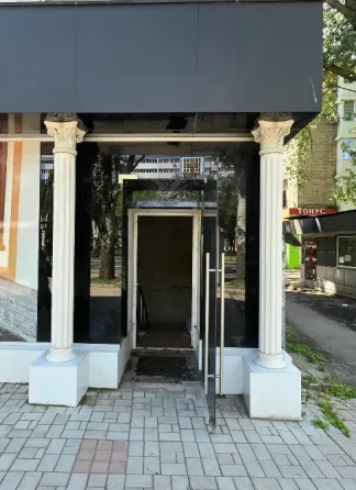 Недорого помещение 400кв, Шахтерская площадь Донецк