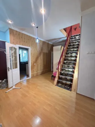 Жилой двухэтажный дом с ремонтом 234,1 кв.м. в Буденновском районе. Донецк