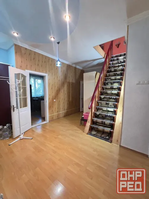 Жилой двухэтажный дом с ремонтом 234,1 кв.м. в Буденновском районе. Донецк - изображение 1