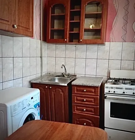 Сдам 2к квартиру кв Жукова Луганск