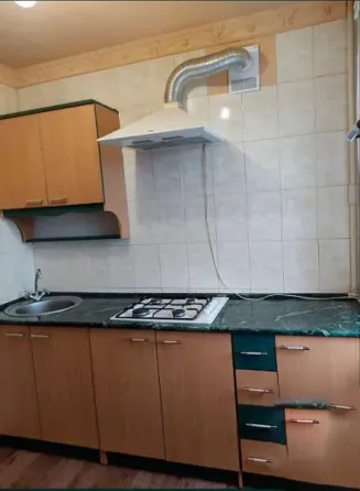 1-комнатная квартира,30м2,6/9,Кировский р-н,ул.Островского.Цена 2,1млн Донецк