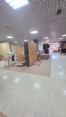 Сдаются помещения в торговом центре Донецк