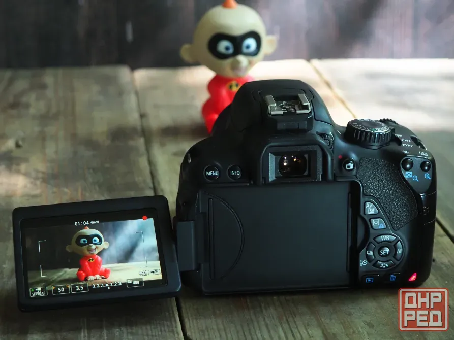 Canon 650D Макеевка - изображение 7