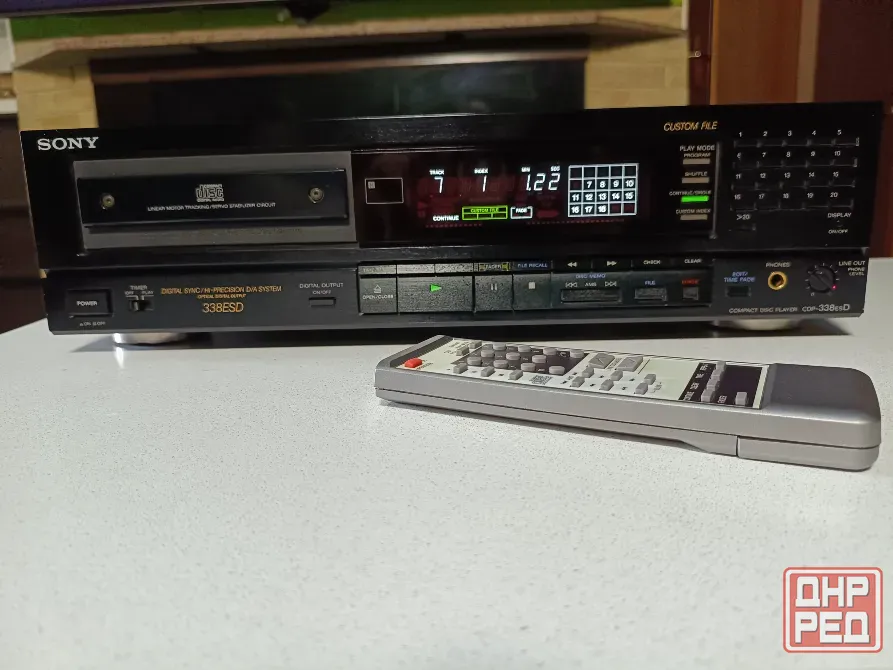 Проигрыватель CD Sony CDР -338ЕSD. Донецк - изображение 1