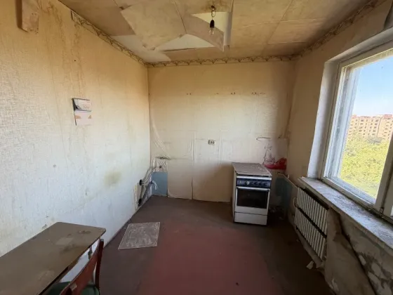 Продам 2-х ком. кв., 10/10 эт., 50 м.кв. - Макеевка, мк-рн Первомайский, Ханженково Макеевка