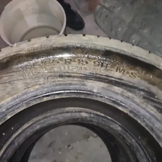Покрышка резина 195/65 R15 Срочно! Донецк