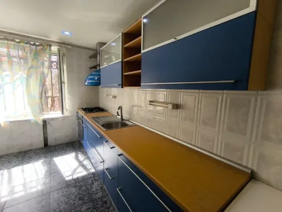 Продам 3-х комнатную квартиру 86м2 Театральный кирпичный дом Донецк