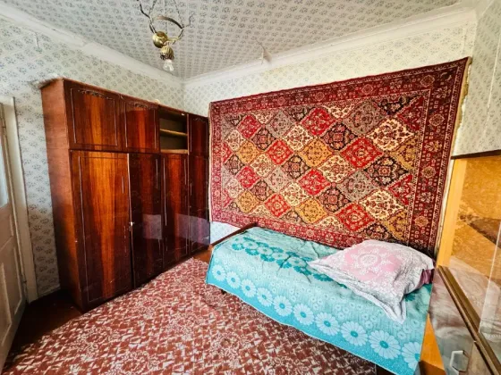 Продам 3-ю квартиру на 55 квартале!Отличное месторасположение - рядом школа 62, остановка, магазины Макеевка
