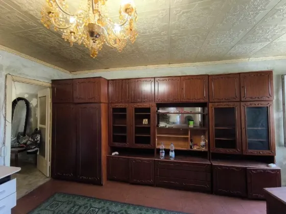 Продам 1 к 37м2 Разенкова Донецк
