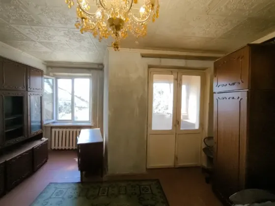Продам 1 к 37м2 Разенкова Донецк