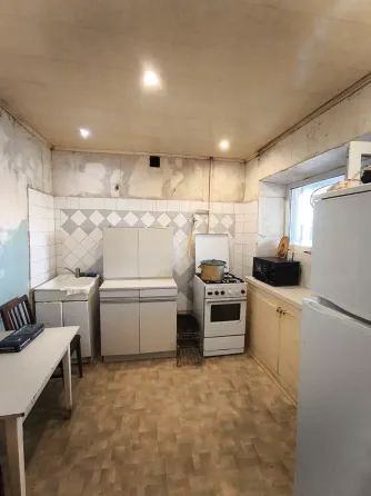 Продам 1 к 37м2 Разенкова Донецк
