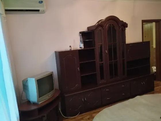 Сдам 2 комнатную квартиру, коммунальные услуги входят в стоимость аренды Донецк