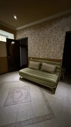 Дом в центре Макеевки. Театр юного зрителя. Макеевка