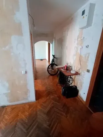 3-комнатная квартира,66м2,6/9,Ленинский р-н.Цирк.Цена 6,8млн Донецк