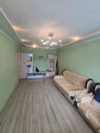 Продается уютная двухкомнатная квартира Мариуполь
