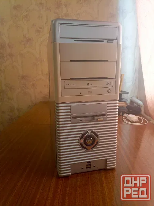 2 корпуса для компьютера ATX Макеевка - изображение 1