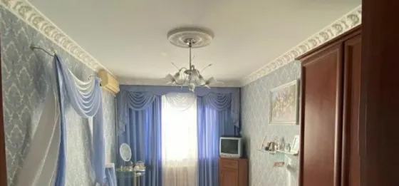 Продам 4-комнатную квартиру Донецк
