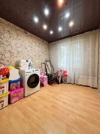 Продажа 4-х комнатной квартиры Макеевка,кв-л Гвардейский Макеевка