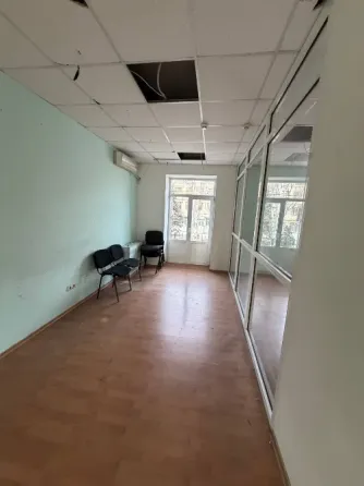 Предлагается в аренду офис по ул. Университетская 140 кв.м.! Донецк