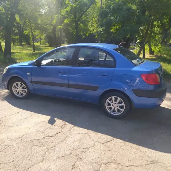 Kia Rio 1.4л 2006 года выпуска. Донецк