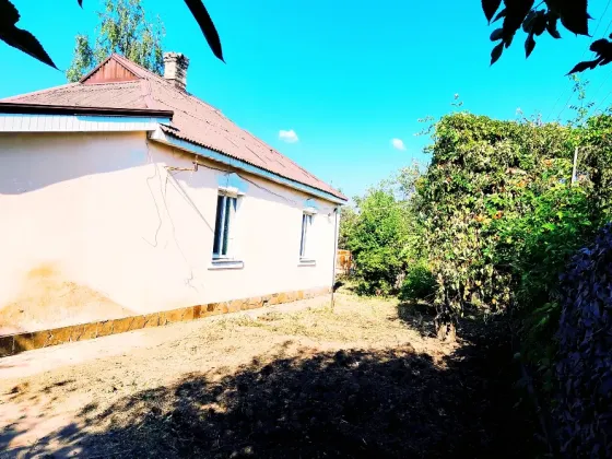 Продам дом 4х-комн, , Петровский район, Кременец Донецк