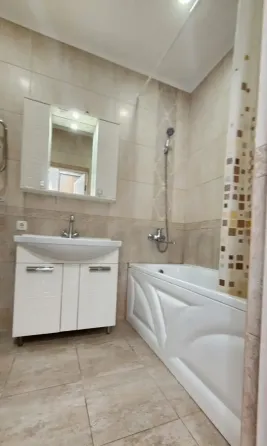 сдаю однокомнатную квартиру 38.0 м² этаж 6, донецк, калининский район, улица Донецк