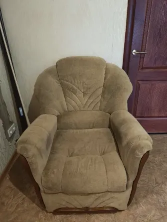 Продам диван и 2 кресла Донецк