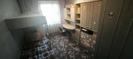 Продается светлая просторная 3-хкомнатная квартира в Центре, Ворошиловский р-н! По ул. 50 лет Донецк