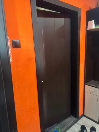 Продам 2х комн., 8/9, хороший косметический ремонт на Цветочном Донецк