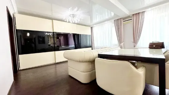 Продажа 3 комнатной квартиры в Пролетарском районе. Донецк