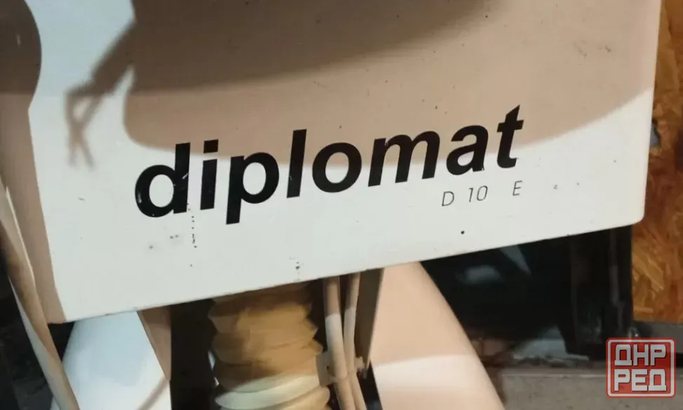 Стоматологическая установка Diplomat D10E и DA130 Донецк - изображение 7