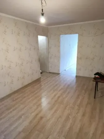 Продам 2х комнатную квартиру в Калининском районе по б. Шахтостроителей Донецк