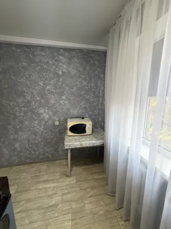 Продам 1 ком. кв., Калининский р-н, после ремонта Донецк