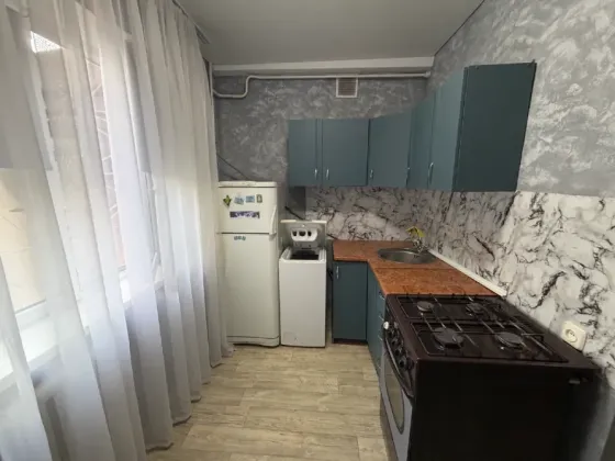Продам 1 ком. кв., Калининский р-н, после ремонта Донецк