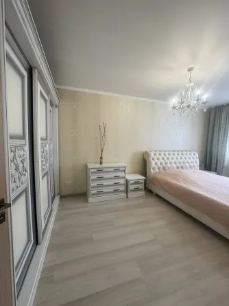 в продаже шикарная 3к. квартира Мариуполь
