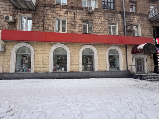 APEHДA: фасадное помещение в центре! пл.Ленина Донецк