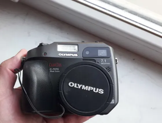 Olympus camedia C-7070 made in Japan Донецк