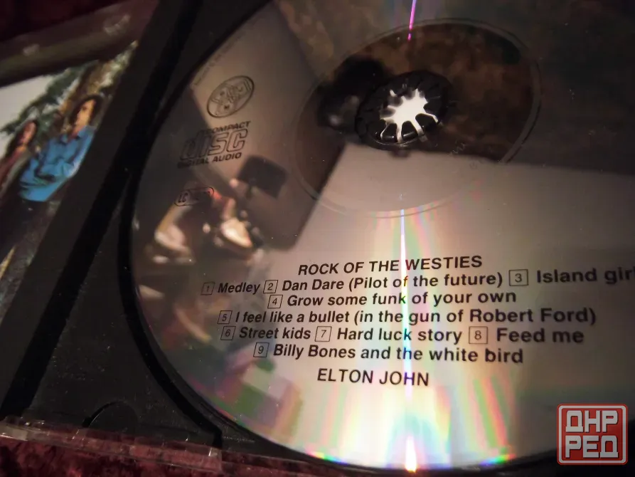 cd Elton John Rock of the Westies Макеевка - изображение 3