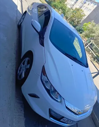 Chevrolet volt 2 (гибрид) 2018г. Снежное