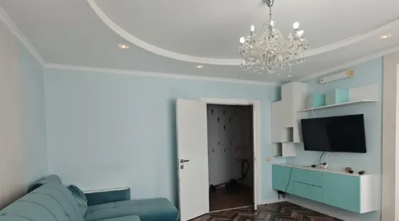 Сдам уютную двушку в Калининском районе. Сдается впервые Донецк
