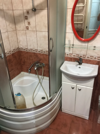 Продам 1ком Текстильщик ост 22училище 2 этаж вода холодная и горячая Донецк