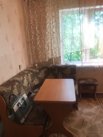 Сдам реальный объект 3ком Текстильщик 5/9 с мебелью и техникой рядом школа 30 Донецк