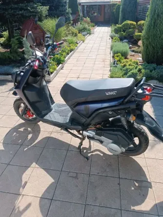 Продам скутер Макеевка
