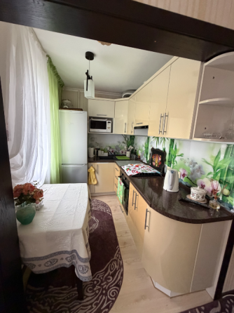 Продам квартиру Донецк