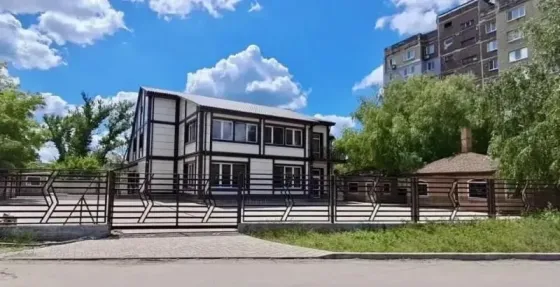 Сдается коммерческое 2-х этажное здание, ул. Акопяна, ориентир рынок "Зеленый" Макеевка